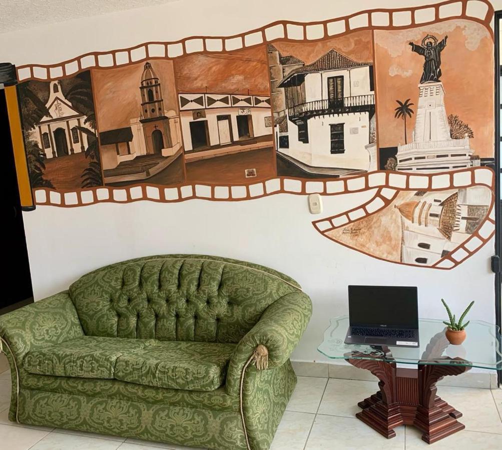 Hotel San Cayetano Ocana Екстер'єр фото